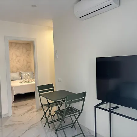 Marco By On-line アパート